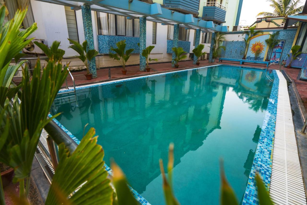 Hotel Prabhupada Пури Экстерьер фото